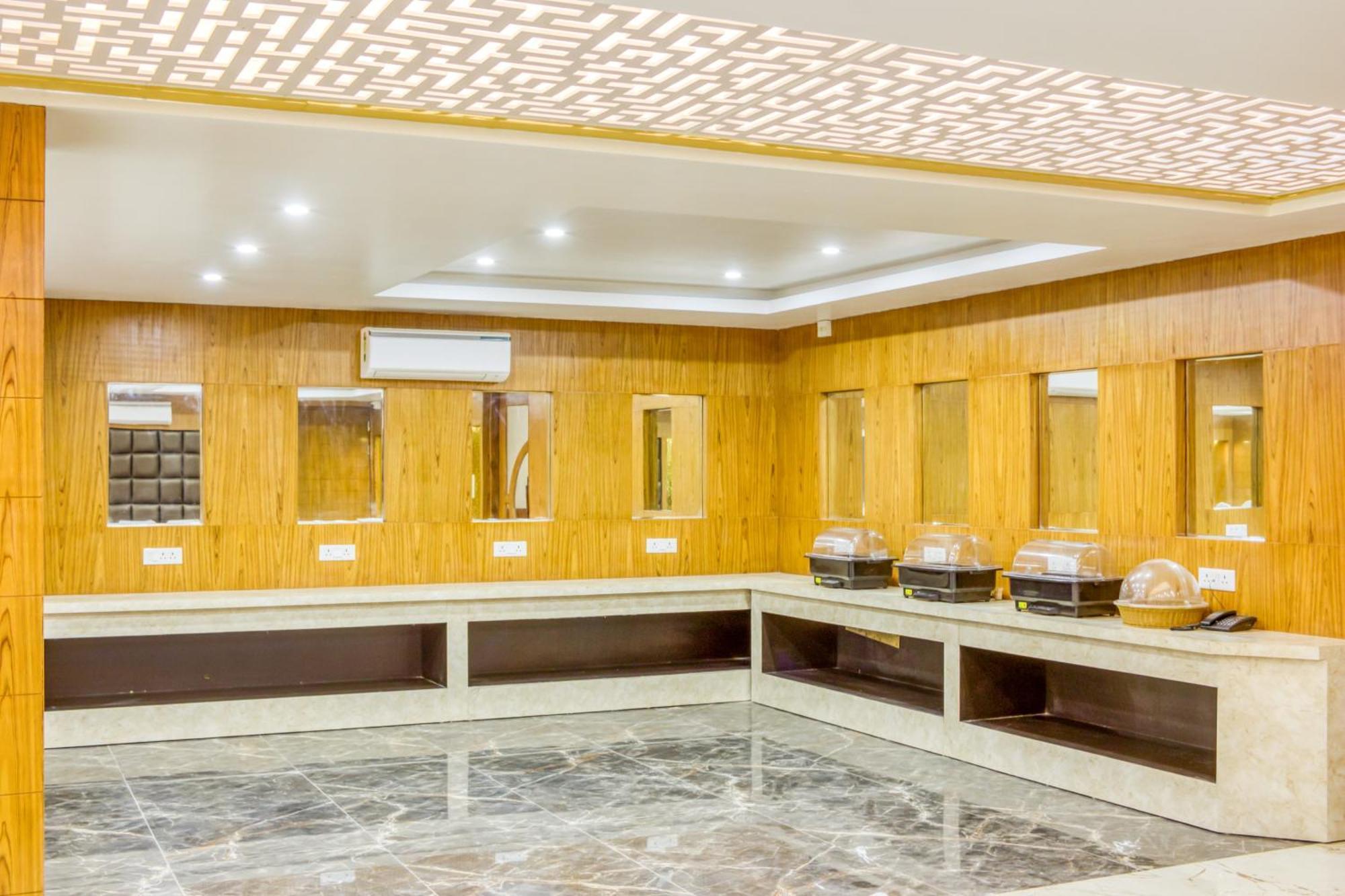 Zip By Spree Hotels Grand Legacy Prime Dehradun Eksteriør bilde