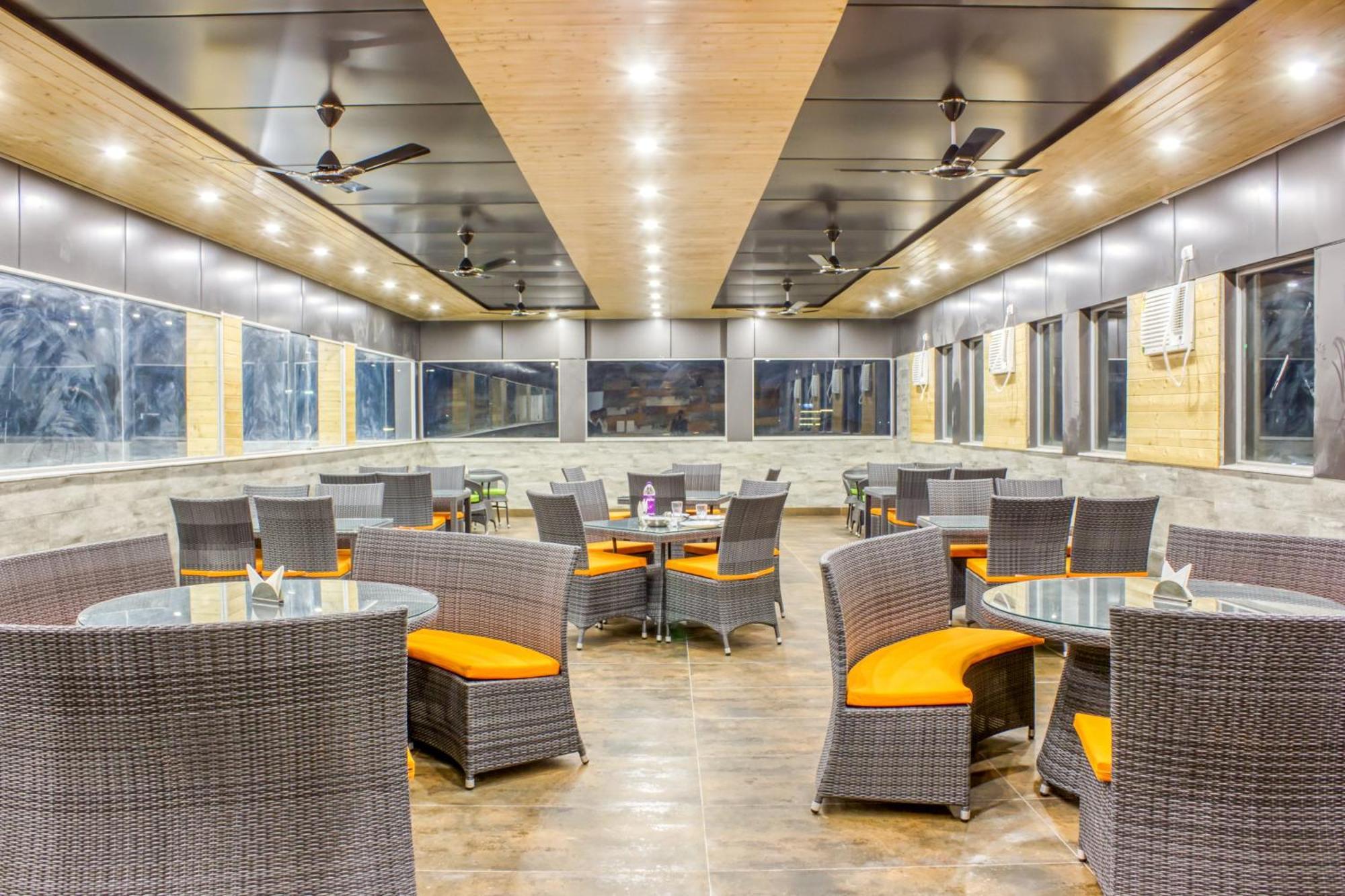 Zip By Spree Hotels Grand Legacy Prime Dehradun Eksteriør bilde