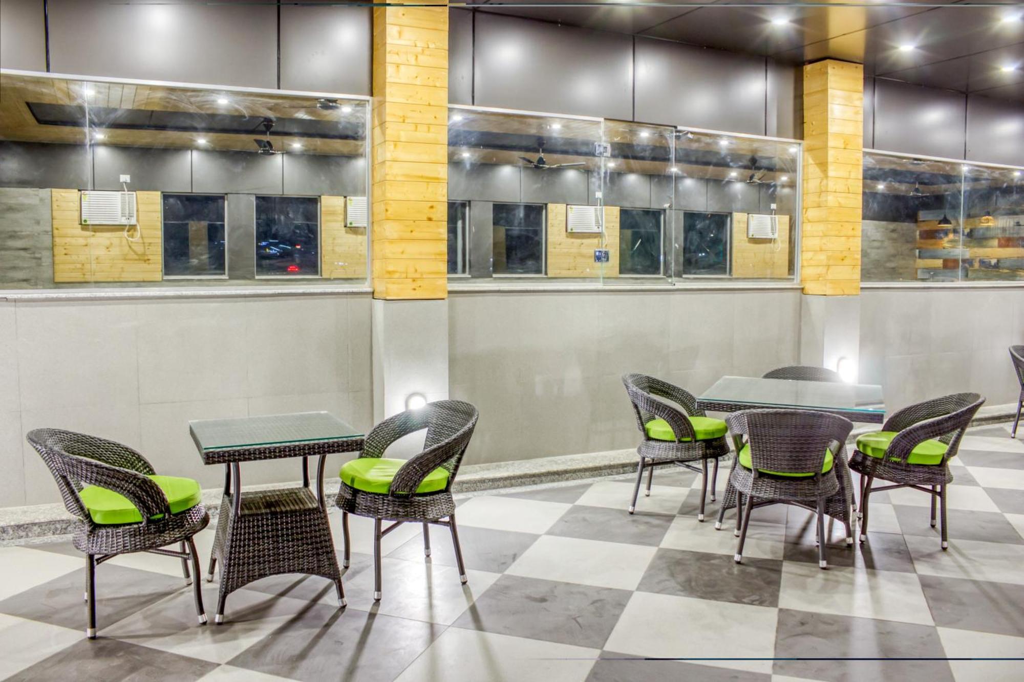Zip By Spree Hotels Grand Legacy Prime Dehradun Eksteriør bilde