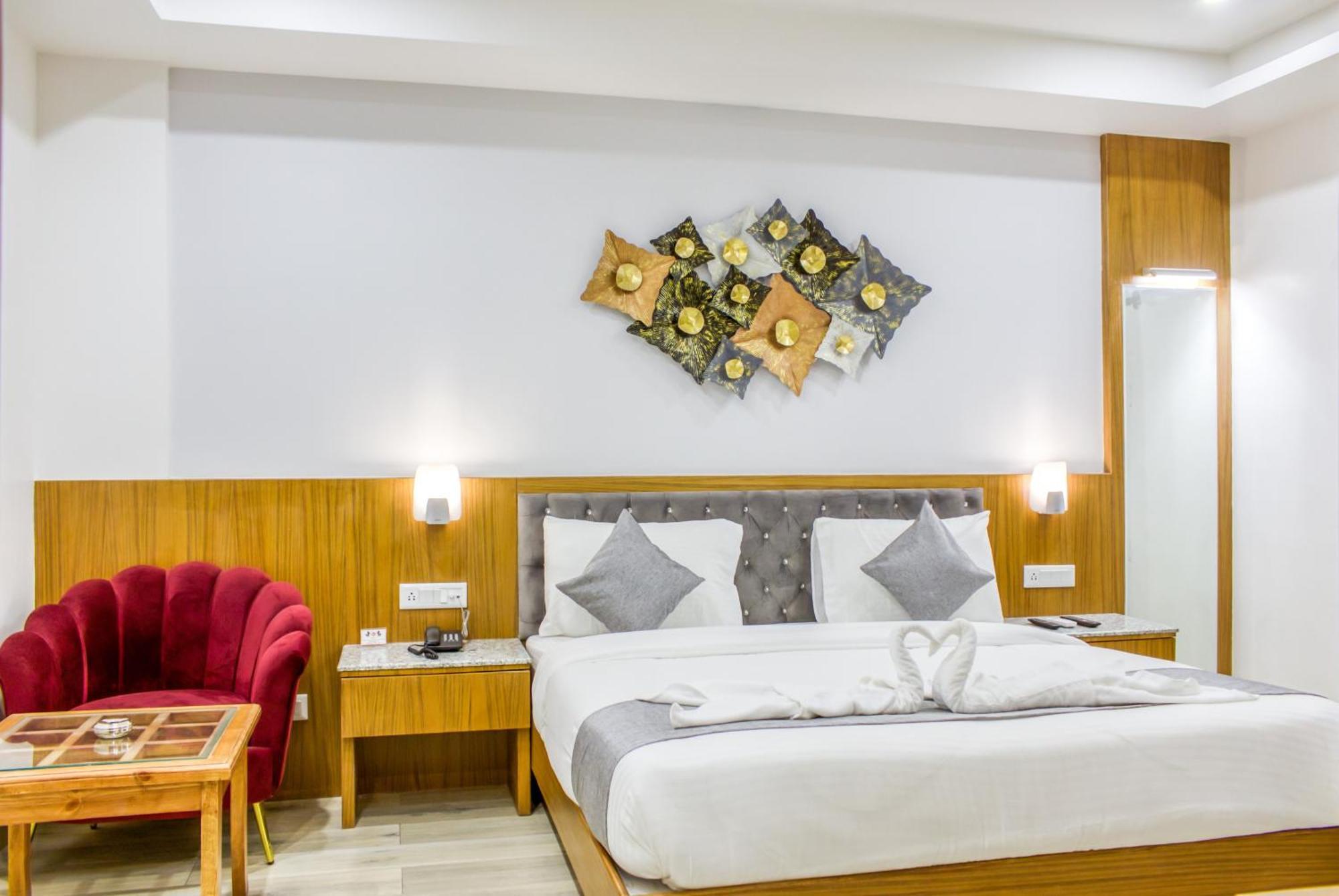 Zip By Spree Hotels Grand Legacy Prime Dehradun Eksteriør bilde